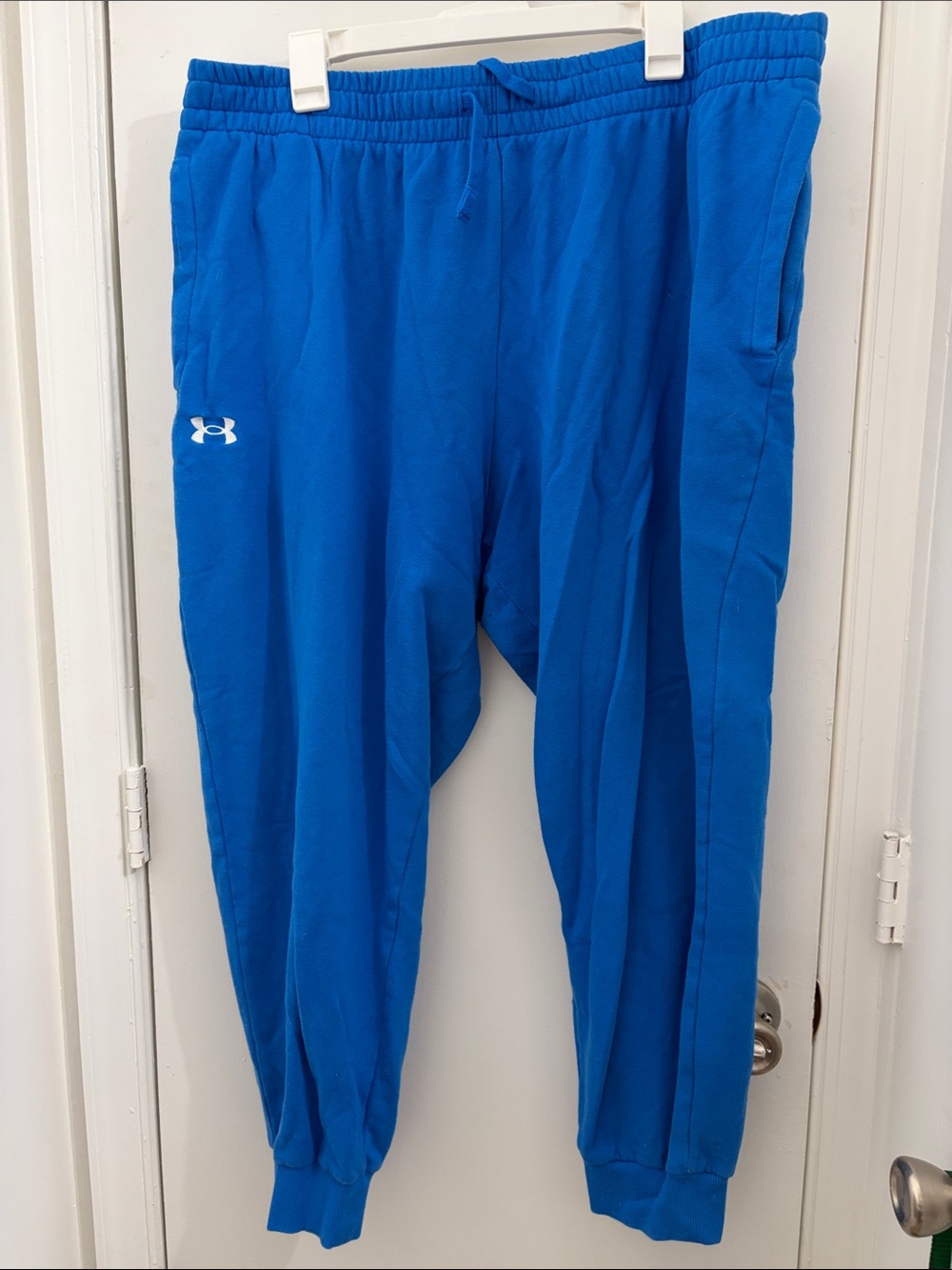 Under Armour Men's Blue Jogger Sweatpants with White Logo EUC size 2XL